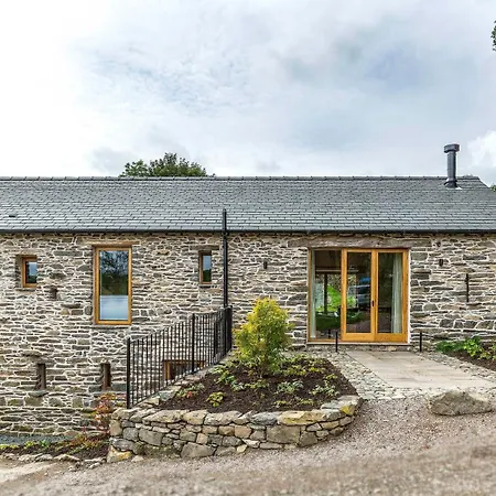 Thornyfield Barn