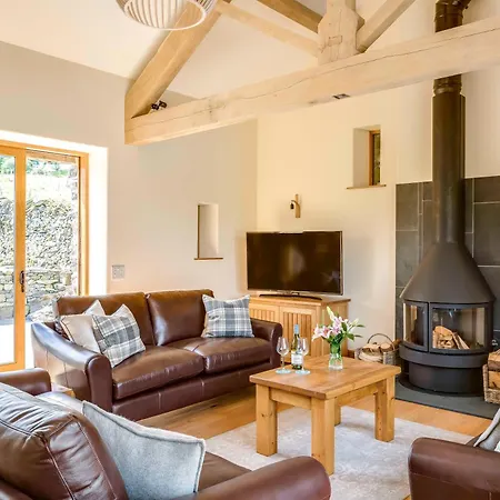 Thornyfield Barn Chalet *